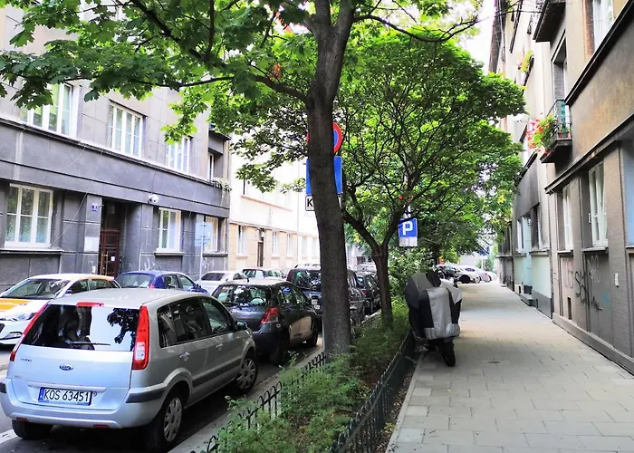 Lejlighed Basic, Quiet Close To Main Square